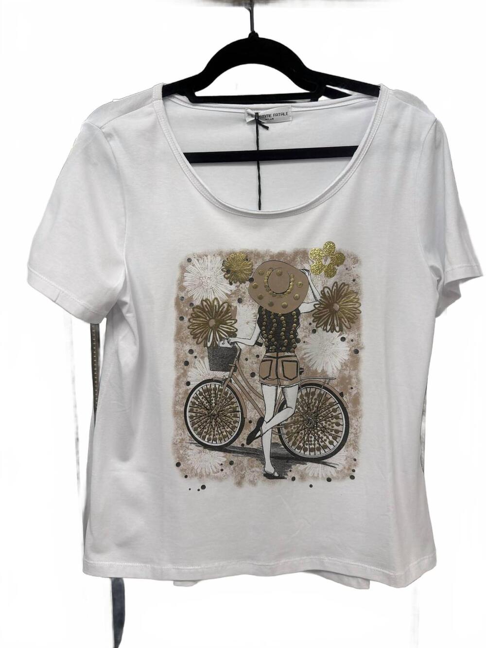 NEW FEMME FATALE women's graphic tee in white